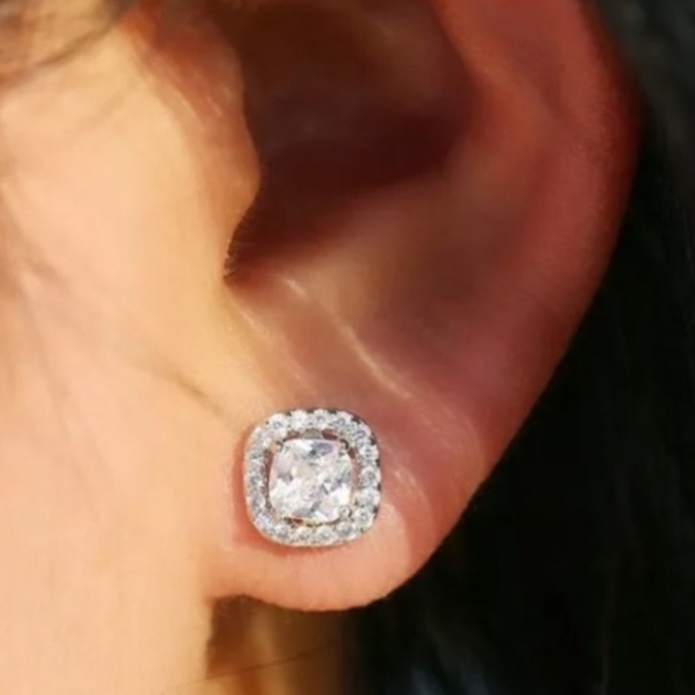 💫Silver Diamond Stud Earrings💫